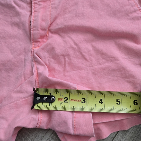 Old Navy Pink Bermuda Shorts for Casual Wear - Picture 5 of 10